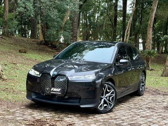 BMW iX ELÉTRICO XDRIVE40